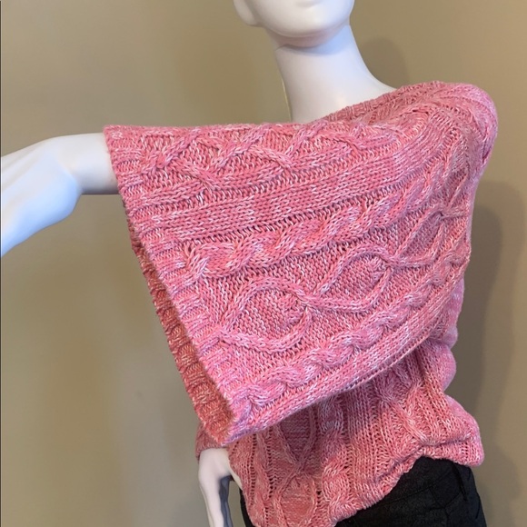 VENUS Two-Tone Pink Women's Sweater - Picture 5 of 6